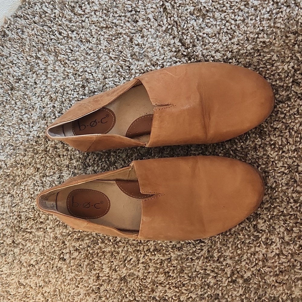 BOC Womens Tan Slip On Shoes